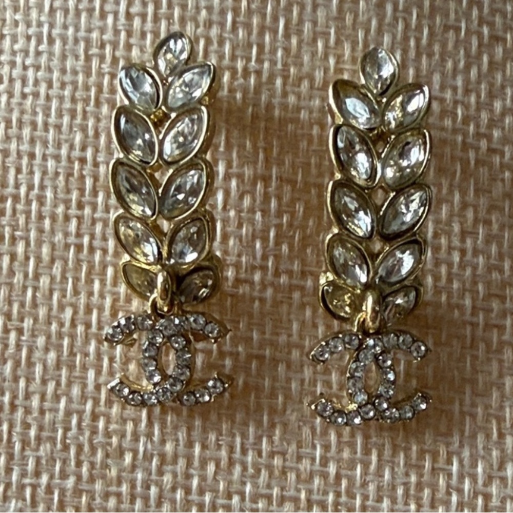 CHANEL Gold Crystal Drop Earrings - Picture 2 of 4